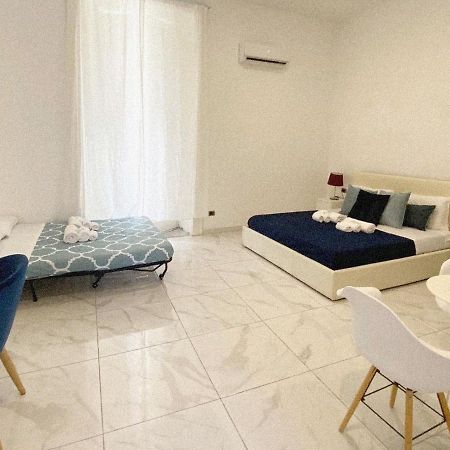Bed and Breakfast Domus Luigi Leone II à Naples Extérieur photo