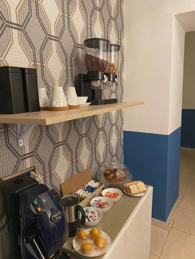 Bed and Breakfast Domus Luigi Leone II à Naples Extérieur photo