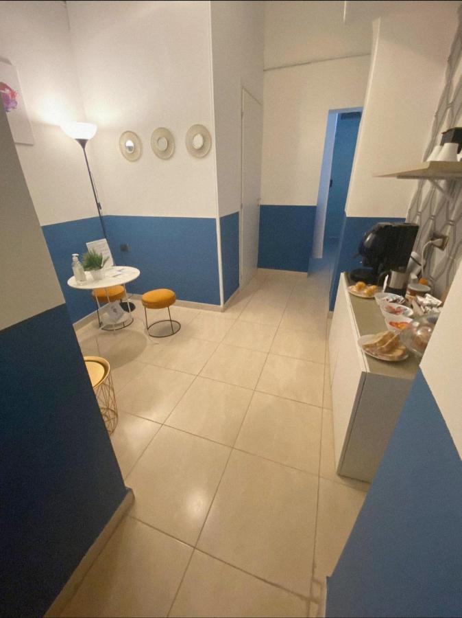 Bed and Breakfast Domus Luigi Leone II à Naples Extérieur photo
