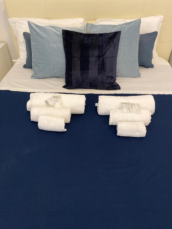 Bed and Breakfast Domus Luigi Leone II à Naples Extérieur photo