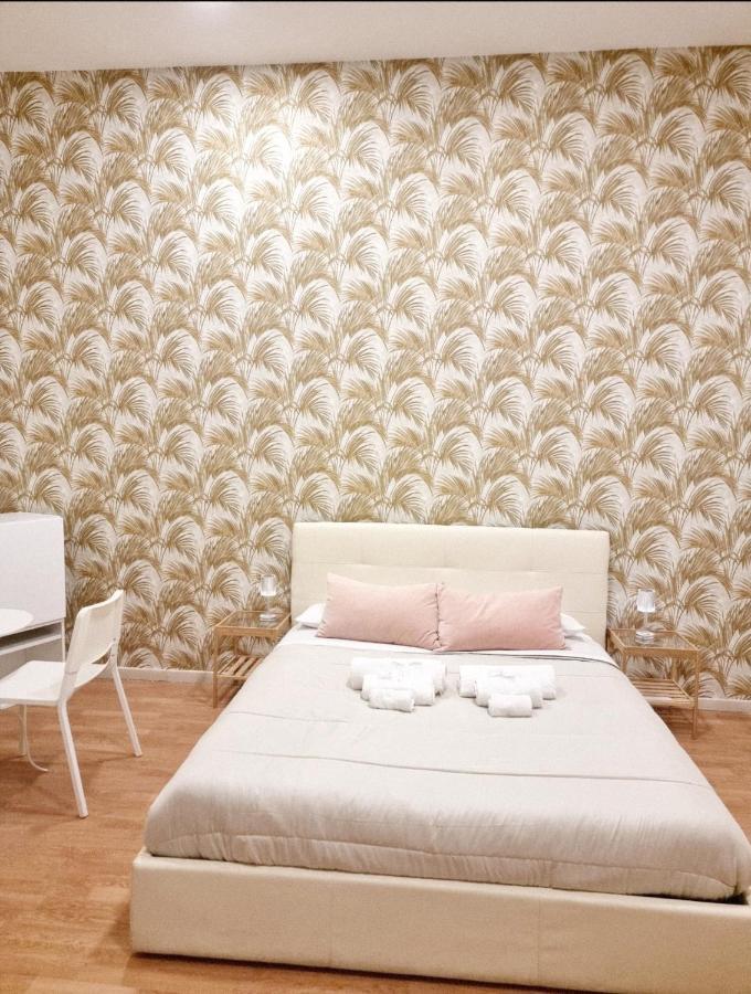 Bed and Breakfast Domus Luigi Leone II à Naples Extérieur photo