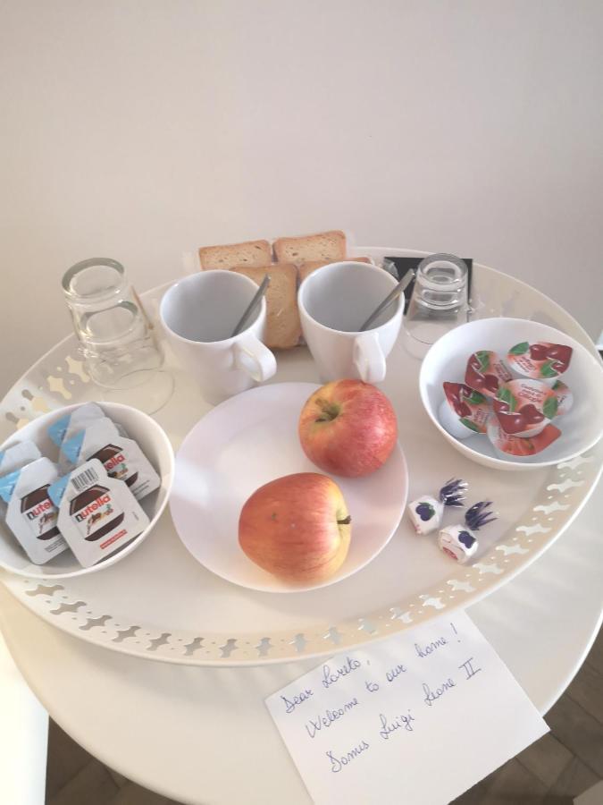 Bed and Breakfast Domus Luigi Leone II à Naples Extérieur photo