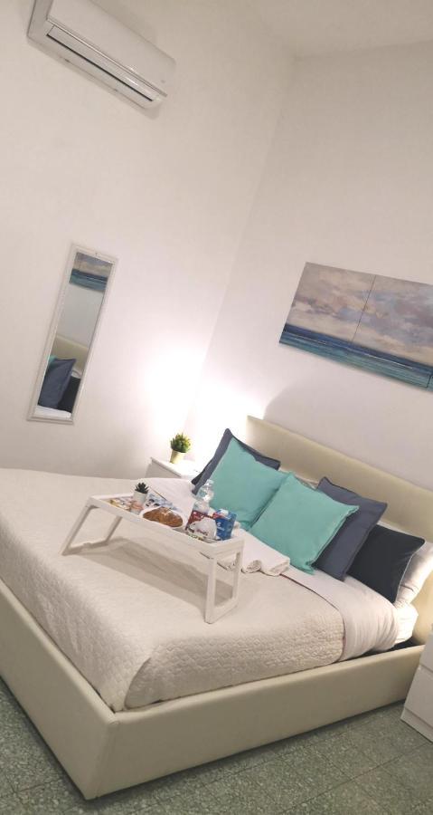 Bed and Breakfast Domus Luigi Leone II à Naples Extérieur photo