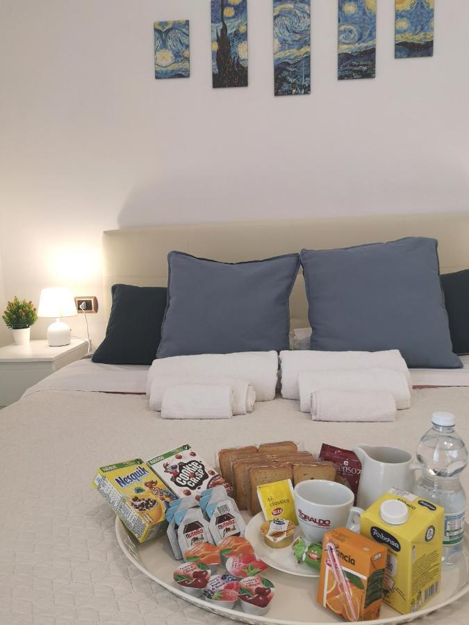 Bed and Breakfast Domus Luigi Leone II à Naples Extérieur photo